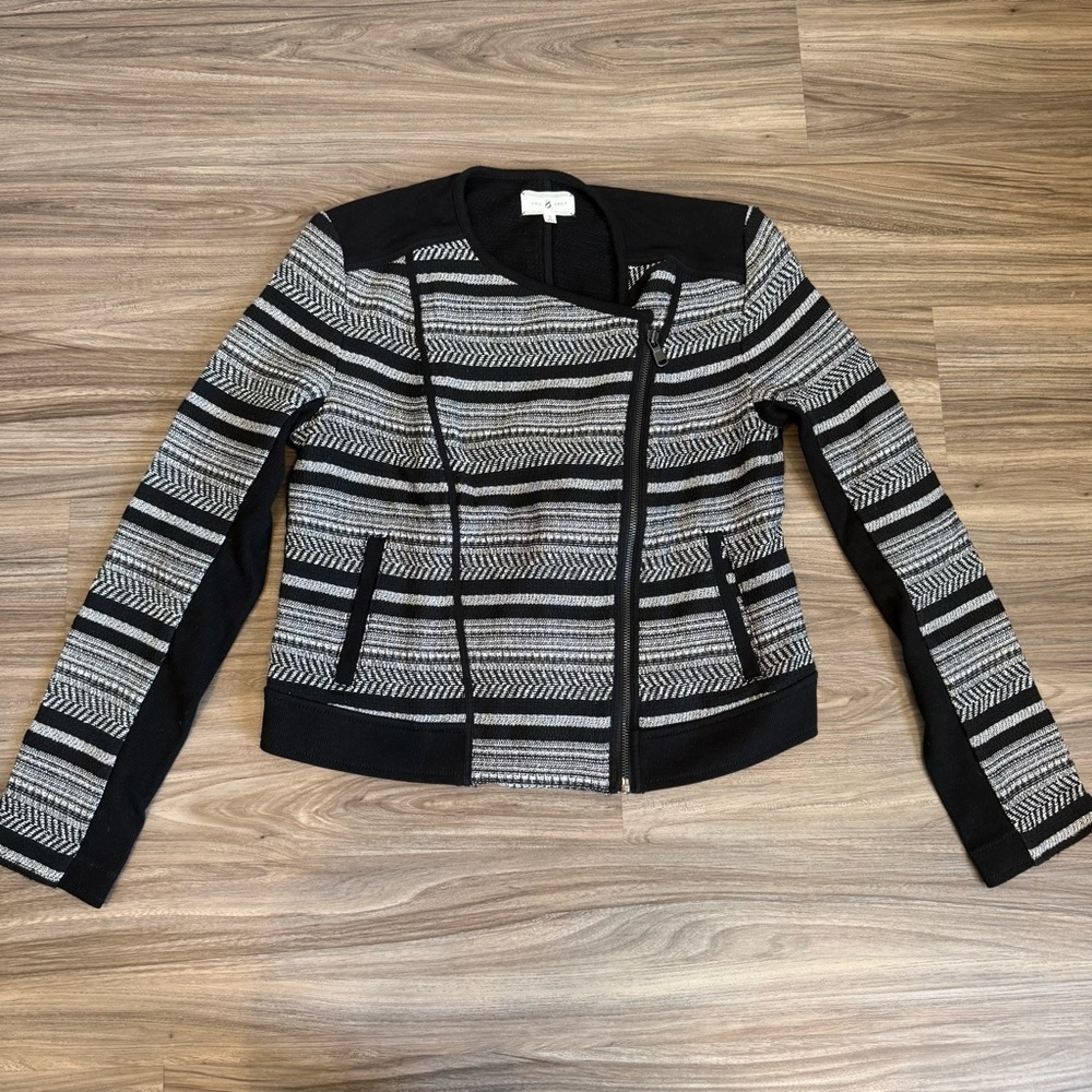 Lou & Grey Black Asymmetrical Zip Striped Jacket